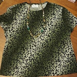 👸👕 Kathie Lee Collection Top